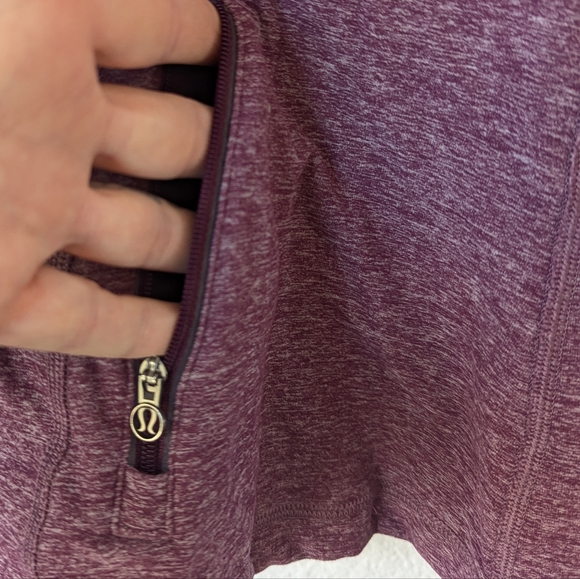 Lululemon Run Your Heart Out Half Zip Ruffles Cuffins Zip Pocket - Picture 8 of 12